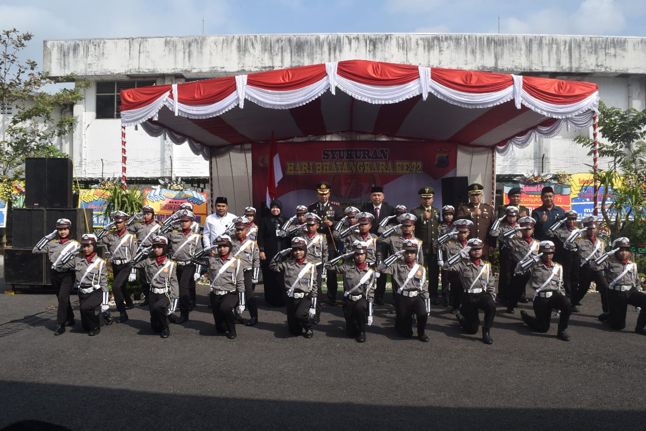 Pocil Sdn Kutoarjo Tampil Memukau Pada Peringatan Hari Bhayangkara Ke