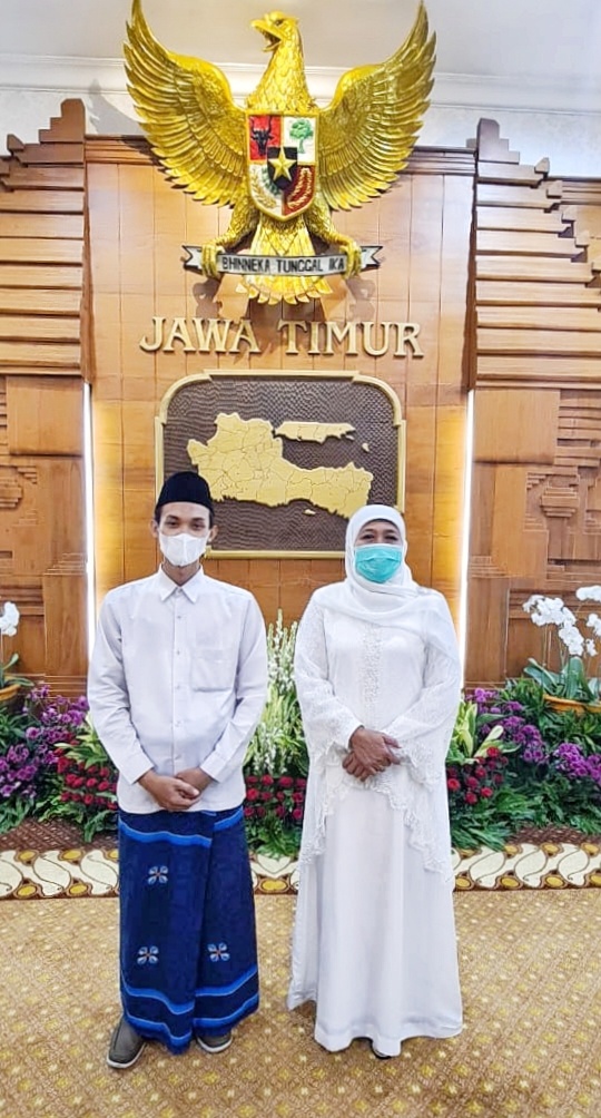 Hafidz Asal Jatim Terpilih Jadi Imam Masjid Besar Di UEA Kampanyekan