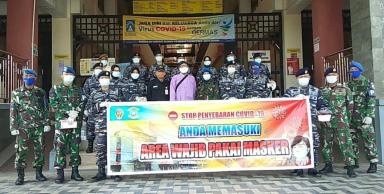 AKSI SERENTAK GERAKAN WAJIB PAKAI MASKER, LANAL YOGYAKARTA BAGIKAN