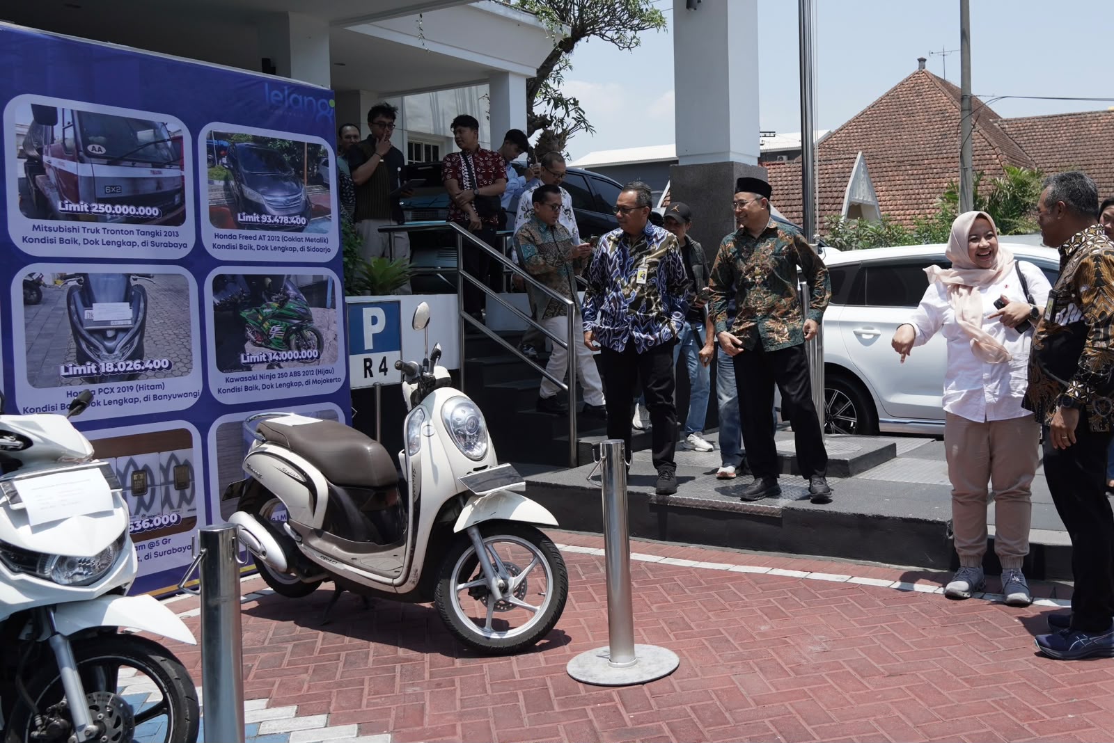 OPTIMALKAN PENERIMAAN NEGARA, DJP JAWA TIMUR BERSATU GELAR LELANG SERENTAK 69 ASET SITAAN